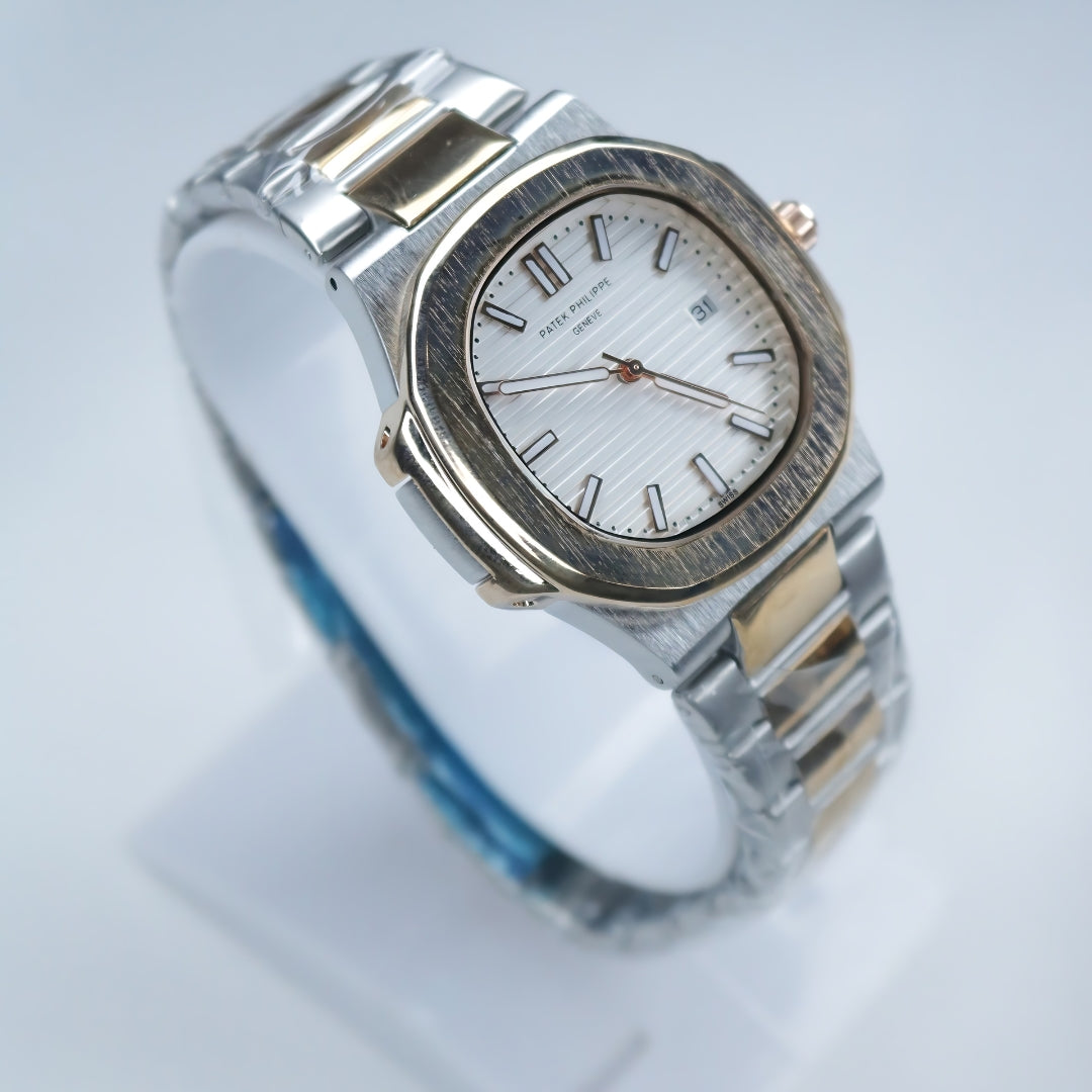 Men's Watch: Sleek Silver Case with White Dial and Strap